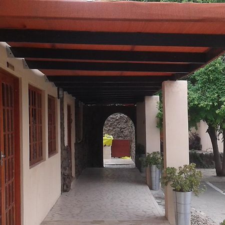 Larissa Hotel Maun Zewnętrze zdjęcie