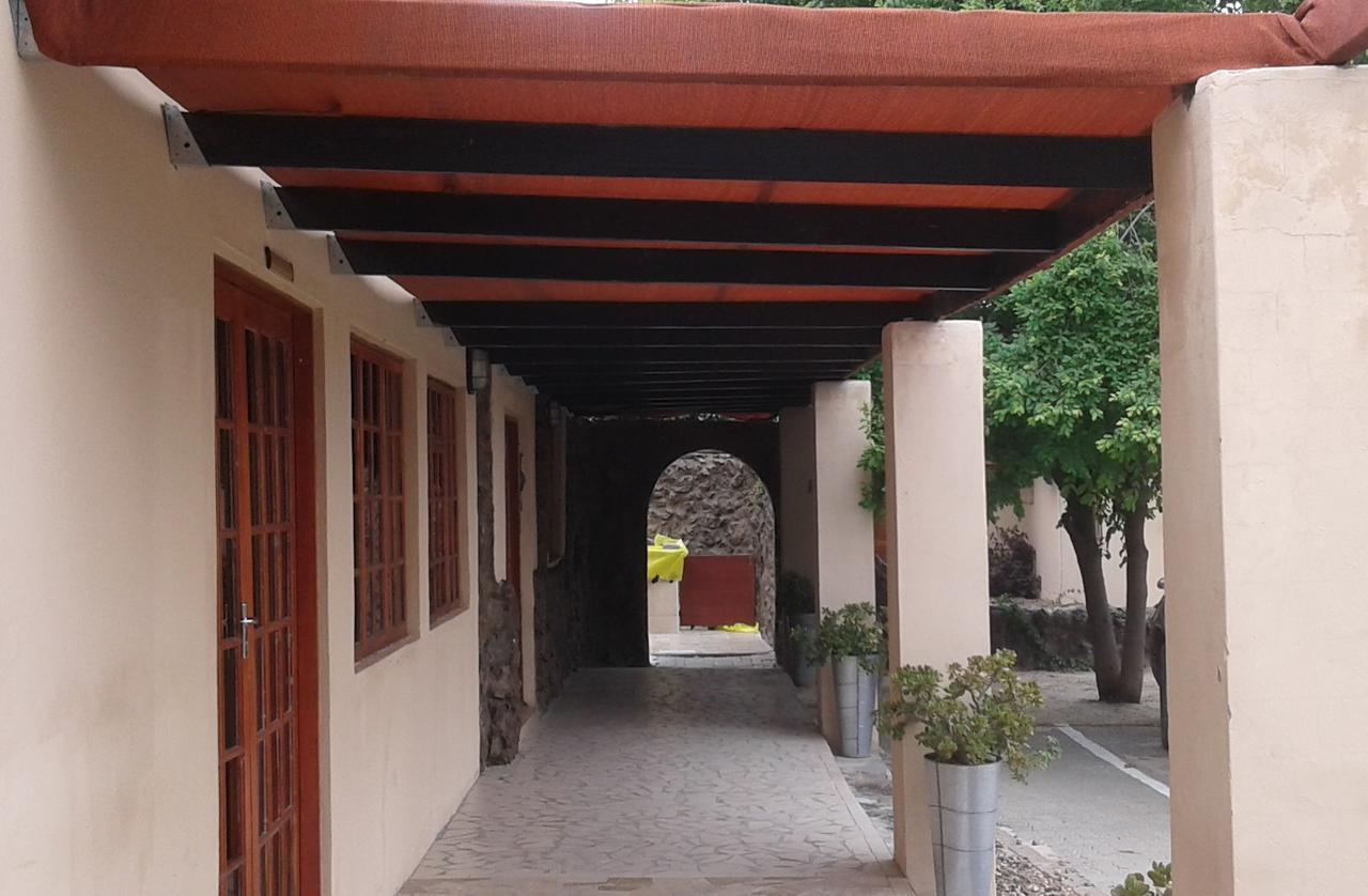 Larissa Hotel Maun Zewnętrze zdjęcie